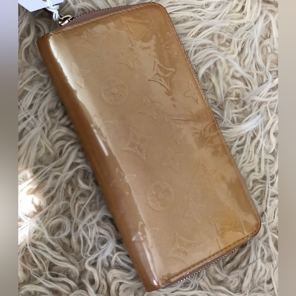 Louis Vuitton Vernis Zippy Wallet Yellow - Picture 3 of 14